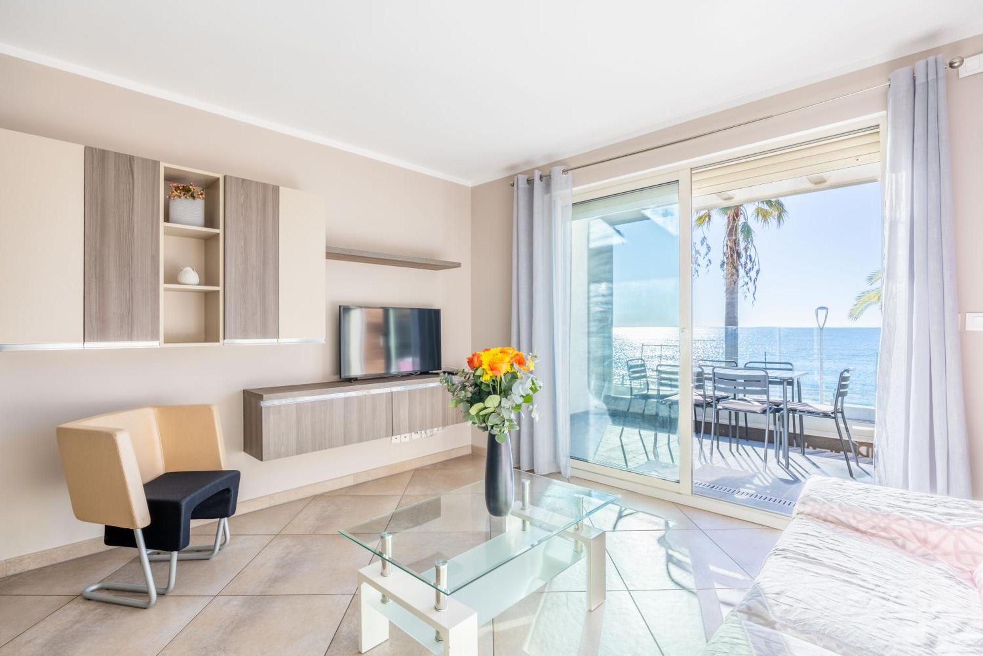 Le Midi 8 By Estates Cannes Dış mekan fotoğraf